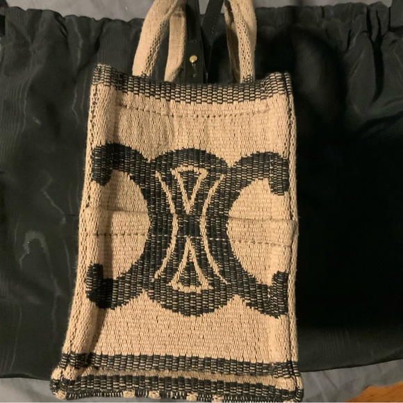 Celine Thais cabas tote. - Picture 6 of 12